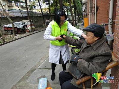 青白江家庭醫生團隊 58支健康守護隊，貼心服務暖萬家